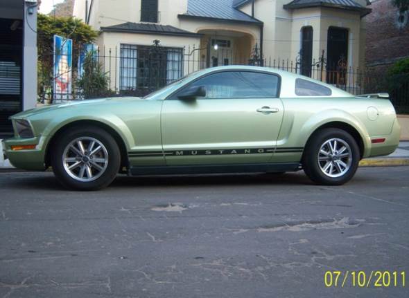 Ford Mustang 2005
