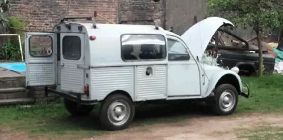 Citroen 3CV AK Furgón