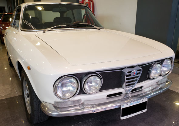Alfa Romeo Giulia Sprint GTV