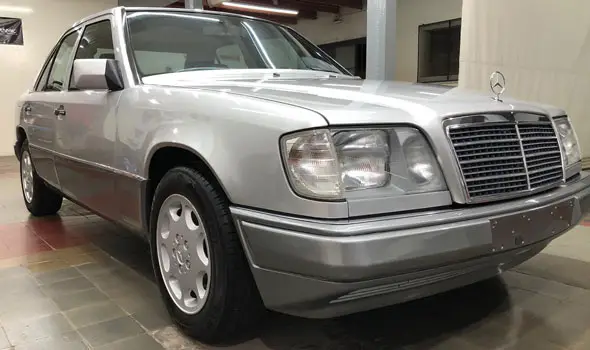 Mercedes Benz E200 16v