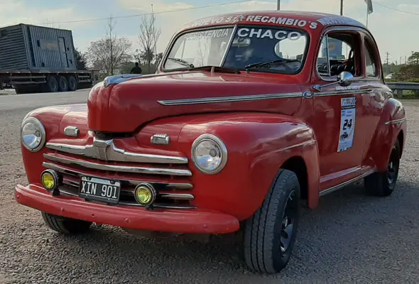 Ford Super Deluxe