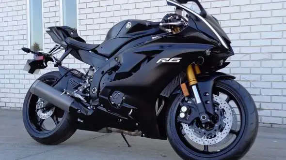 Yamaha R6