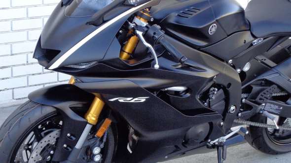 Yamaha R6