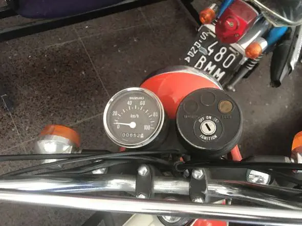 Suzuki RV50