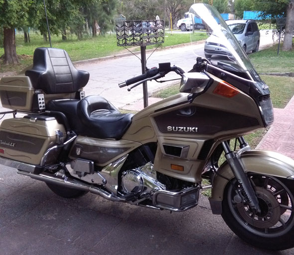 Suzuki 1400 cavalcade