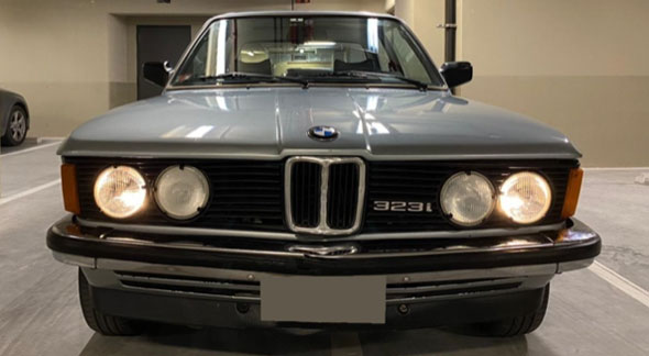 BMW 323i