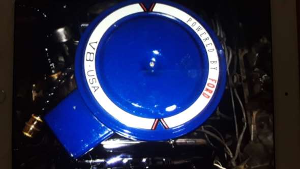 Ford Courier V8
