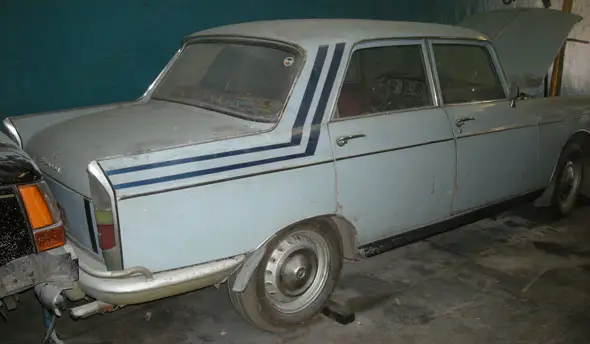 Peugeot 404