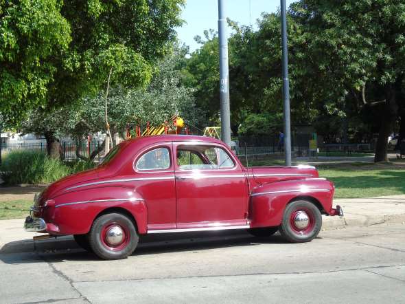 Ford Coupé 1947 De Luxe