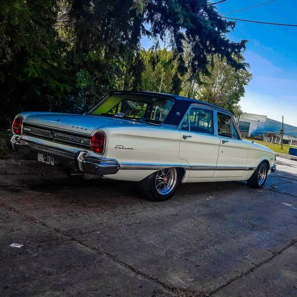Ford Falcon
