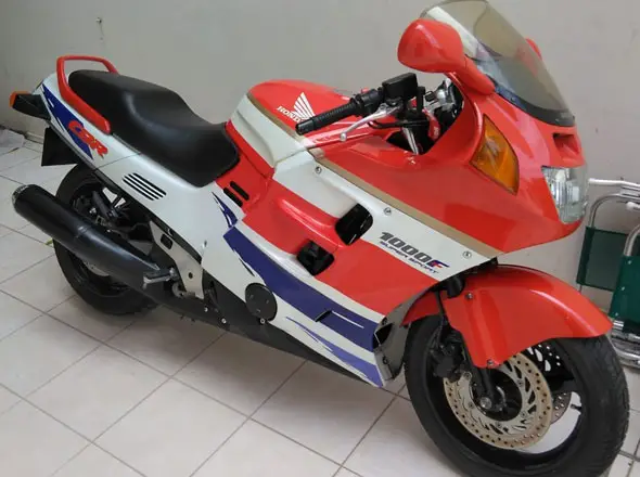 Honda CBR 1000 F