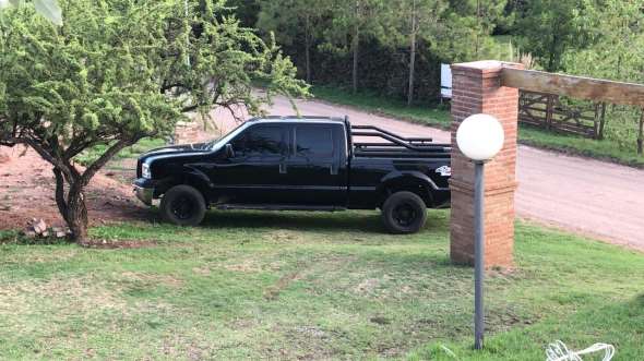 Ford F100 Super Duty