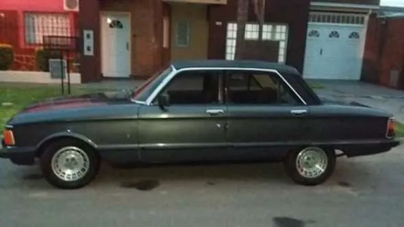 Ford Falcon Ghia 1983