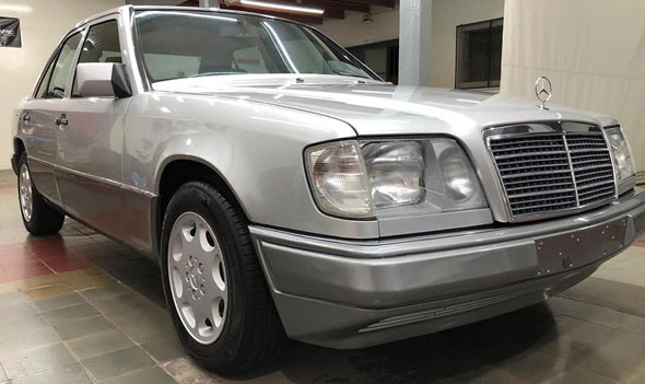 Mercedes Benz E200 16v