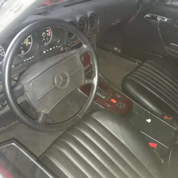 Mercedes Benz 560SL
