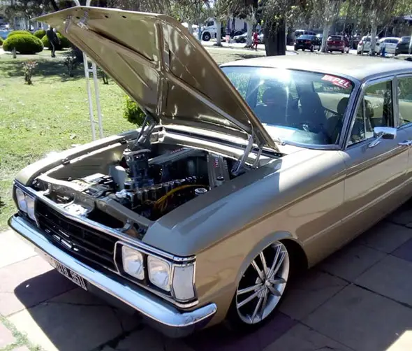 Ford Falcon