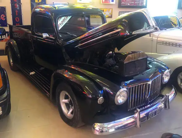 Ford V8