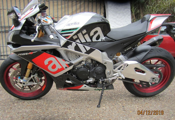 Aprilia RSV4 RF 2017