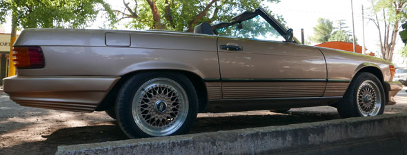 Mercedes Benz 350 SL
