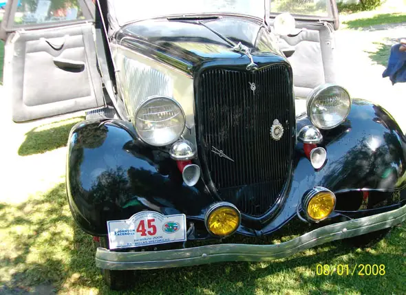 Ford 1934 Coupé Convertible