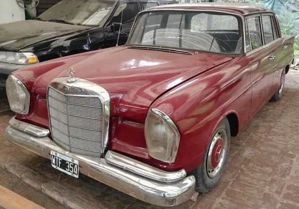 Mercedes Benz 220 S