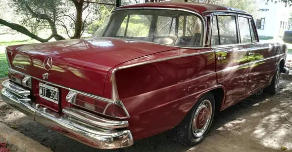Mercedes Benz 220 S