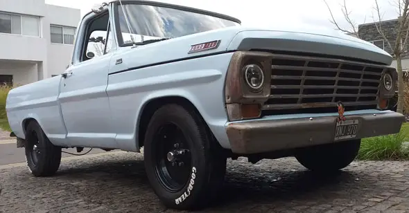 Ford F100 V8 351 Iny.