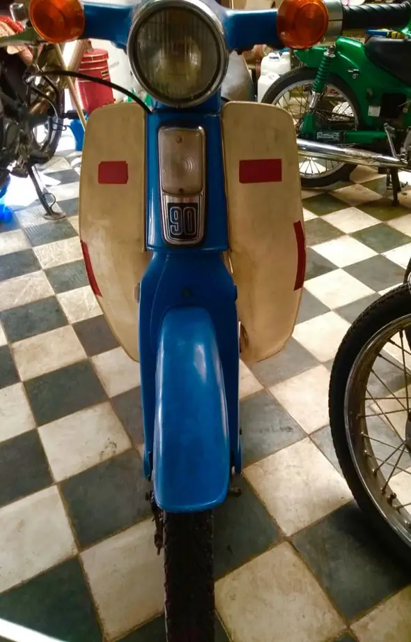 Honda  C 90