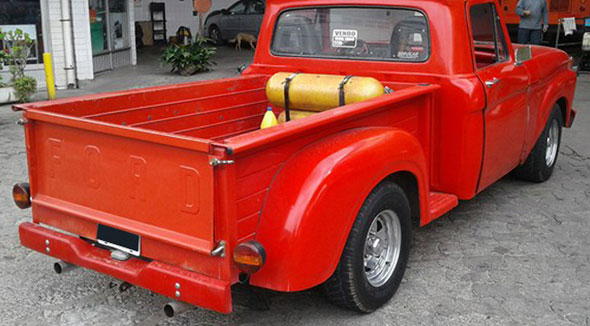 Ford F100 twin bean