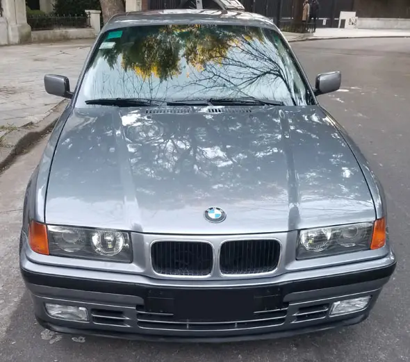 BMW  325i
