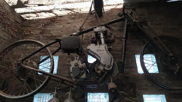 Velocette Mov