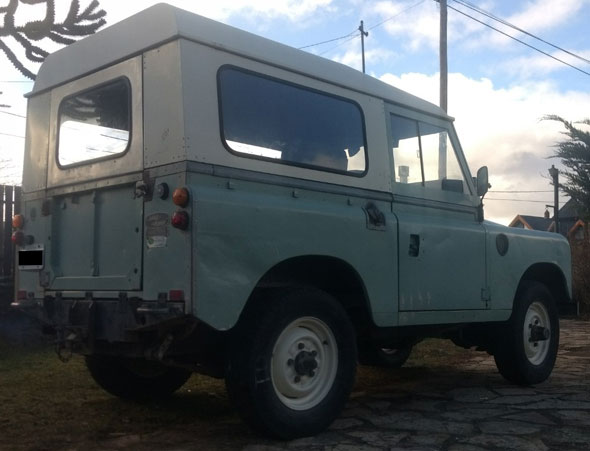 Land Rover Santana 88