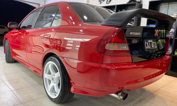 Mitsubishi Lancer GLXI 1998