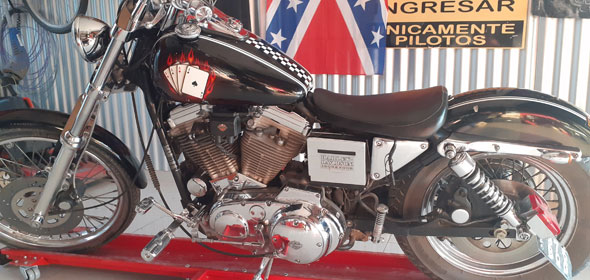 Harley Davidson Sportster 883
