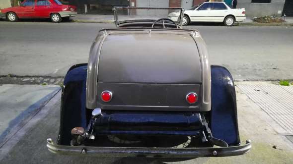 Ford  Roadster