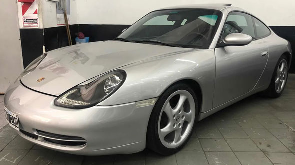 Porsche 911 Carrera