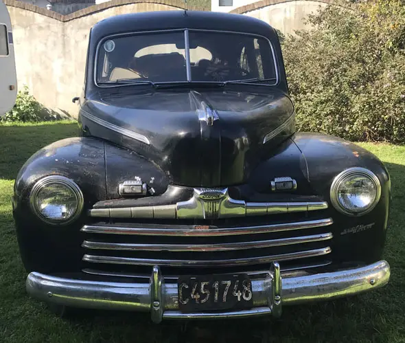 Ford Super Deluxe