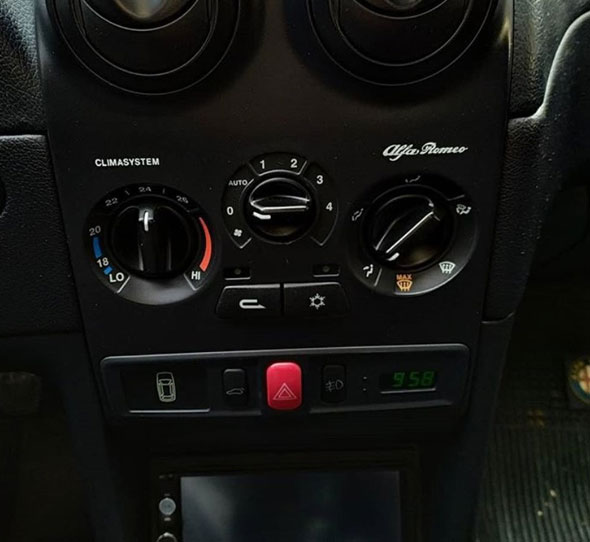 Alfa Romeo 146