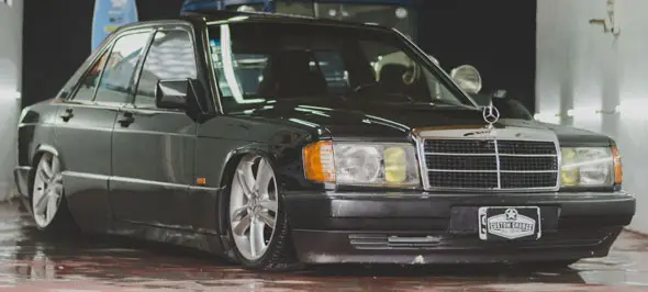 Mercedes Benz  190E