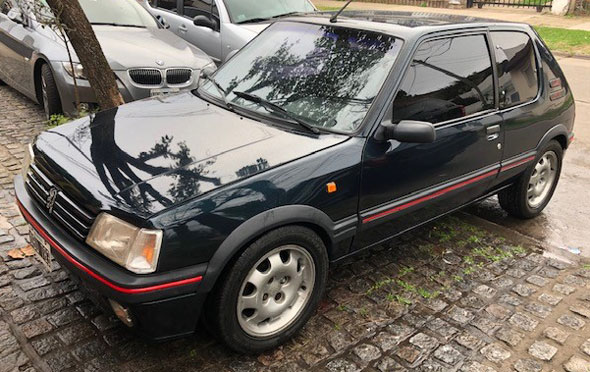 Peugeot 205 GTI