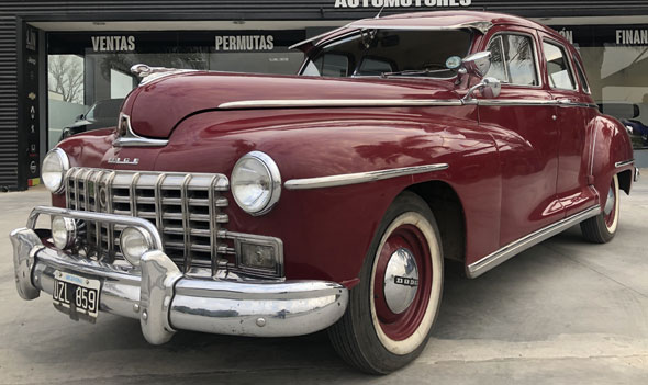 Dodge Sedán Deluxe Fluid Drive