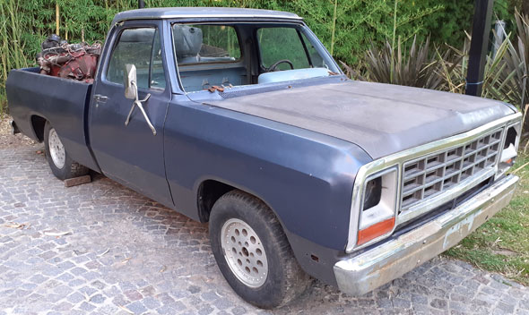 Dodge RAM D150