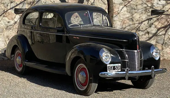 Ford Deluxe Tudor 1940