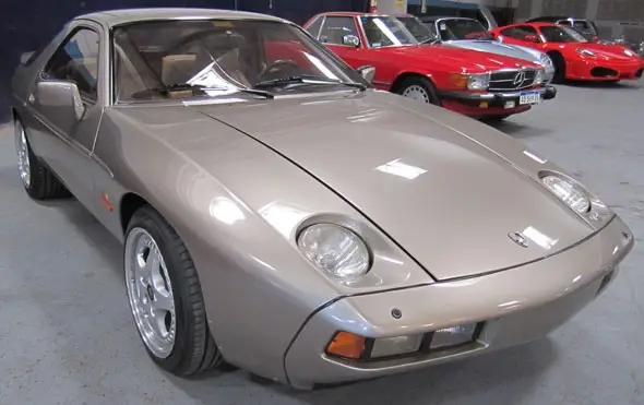 Porsche 928 S
