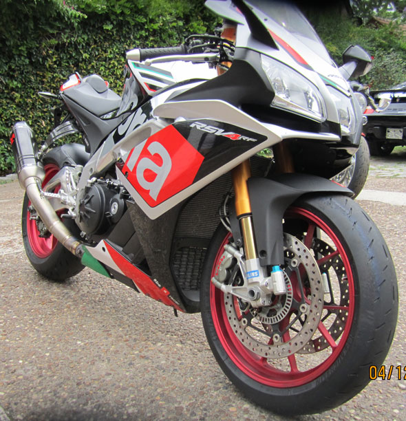 Aprilia RSV4 RF 2017