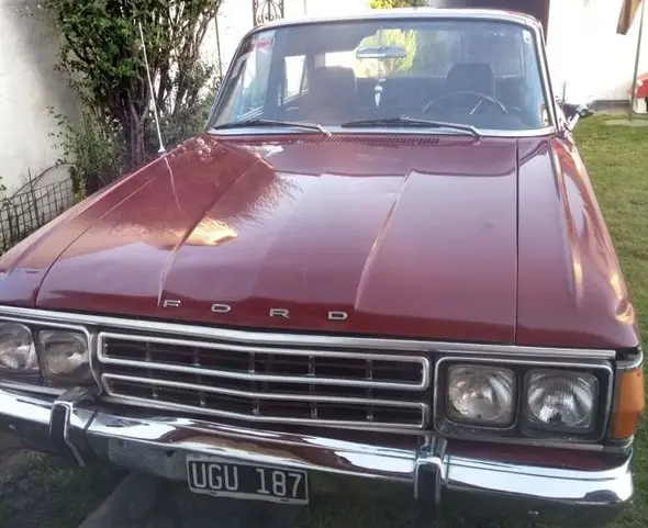 Ford Falcon De luxe