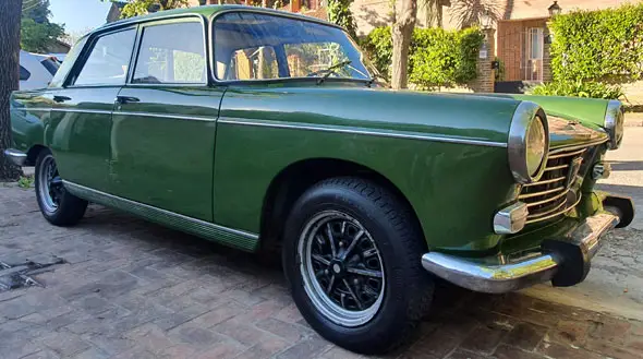 Peugeot 404