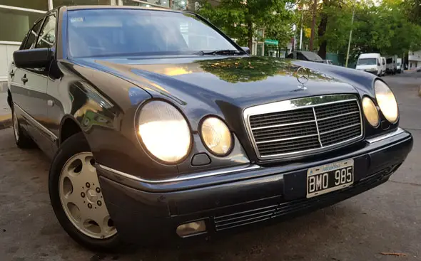 Mercedes Benz E 320 (W210)
