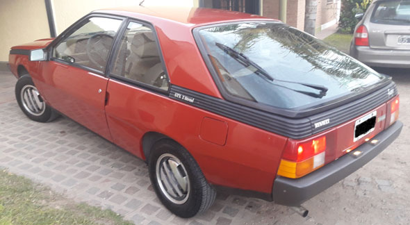 Renault Fuego GTX 2.0