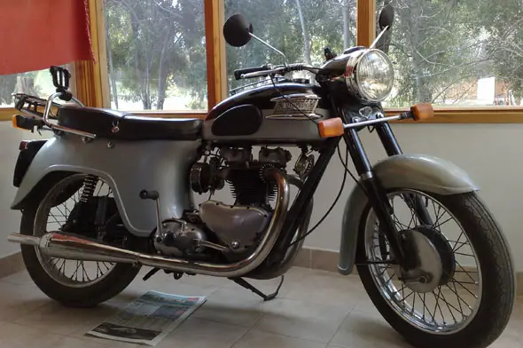Triumph Thunderbird